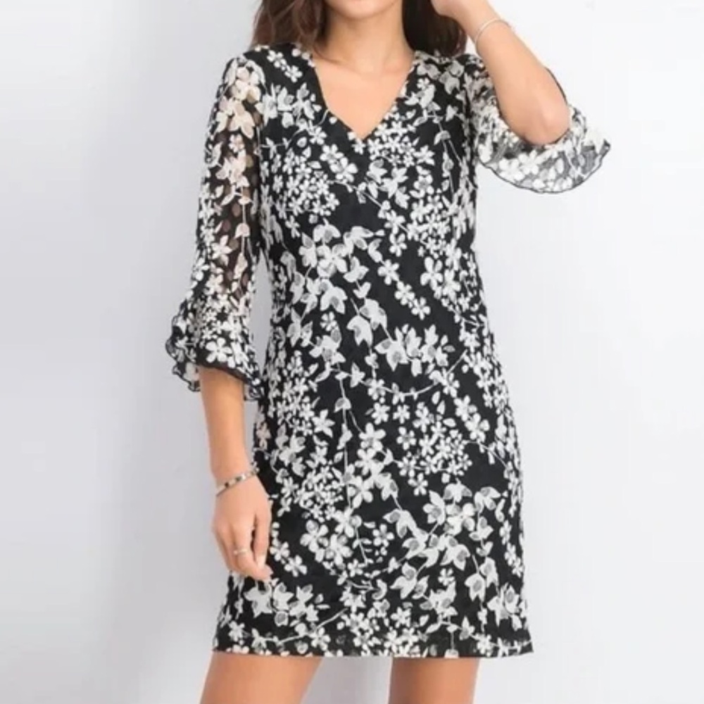 Karl Lagerfeld Carys Floral Lace Dress Black and White size 8